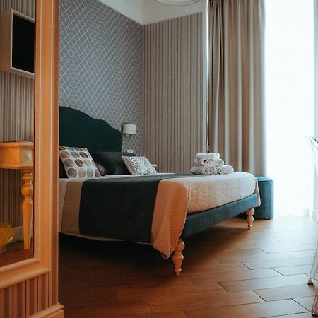 Florita Napoli Hotel Екстериор снимка