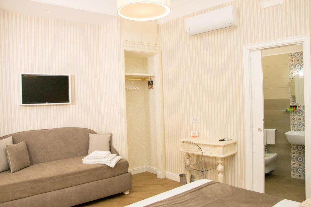 Florita Napoli Hotel Екстериор снимка