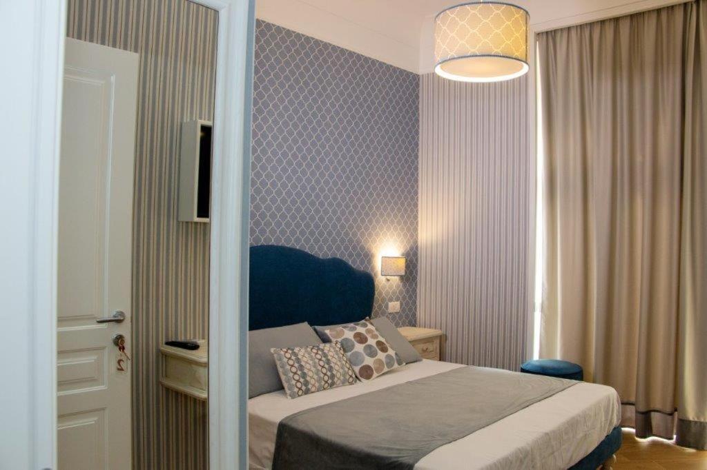Florita Napoli Hotel Екстериор снимка