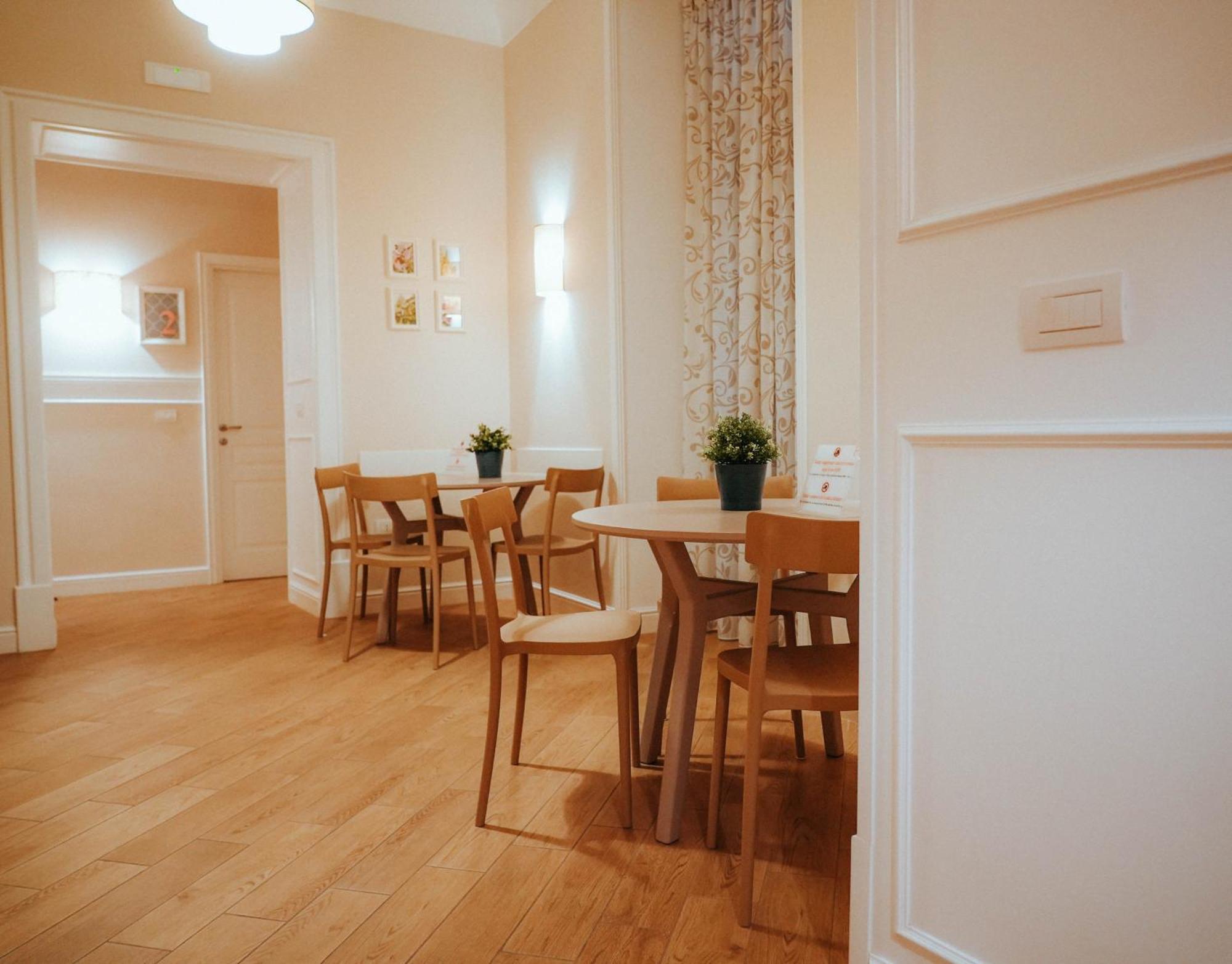 Florita Napoli Hotel Екстериор снимка