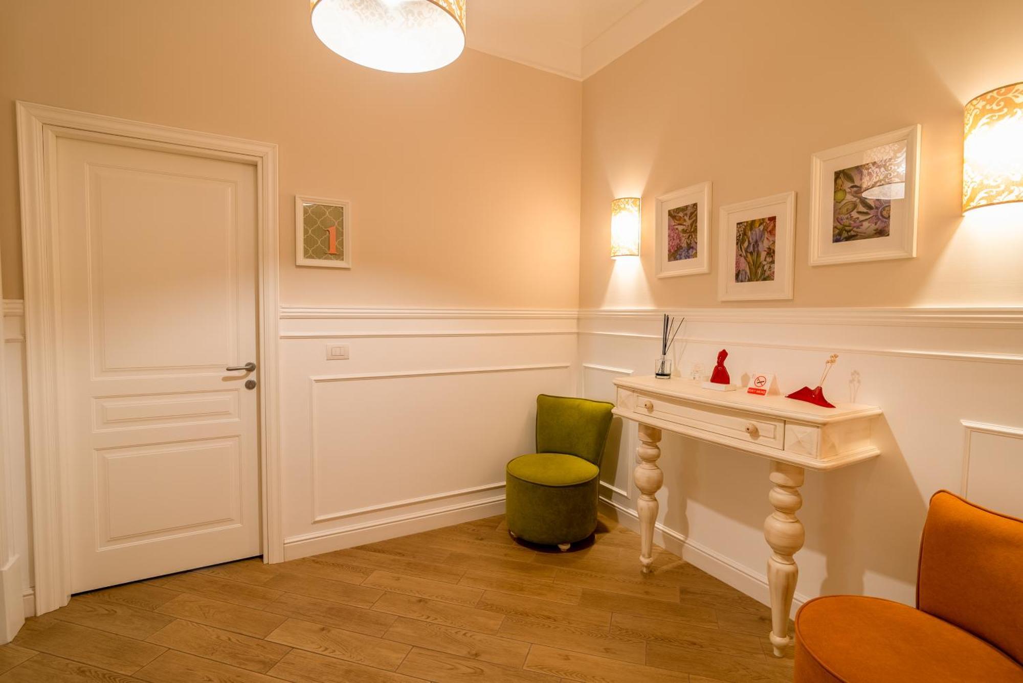 Florita Napoli Hotel Екстериор снимка