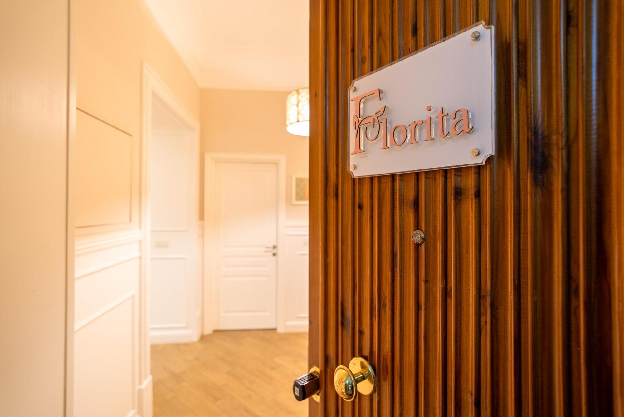 Florita Napoli Hotel Екстериор снимка