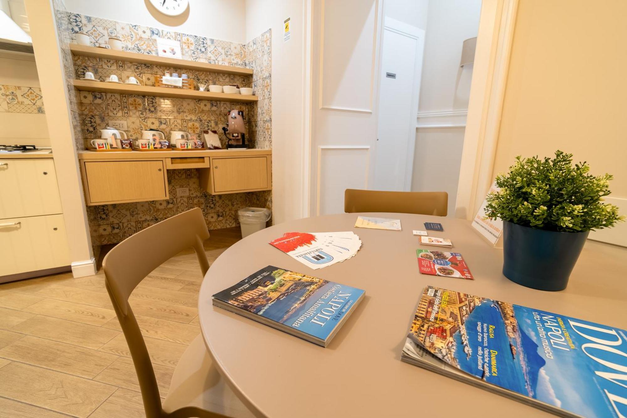 Florita Napoli Hotel Екстериор снимка